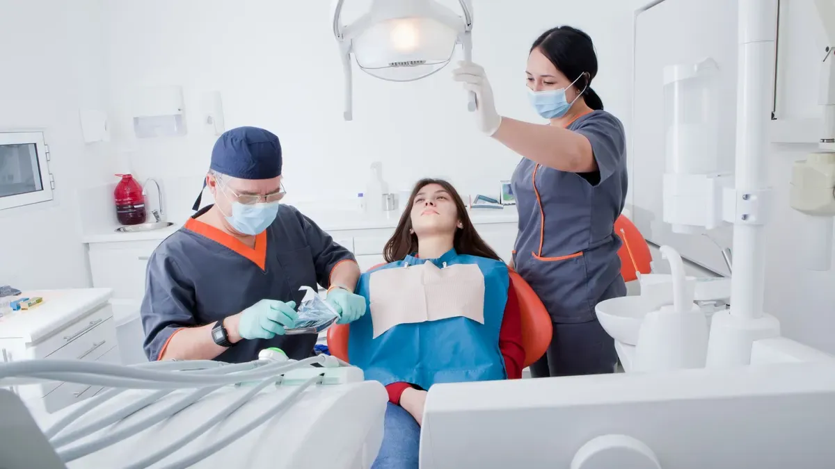 Porque não usar o fio dental apenas quando o pedaço de pipoca incomoda